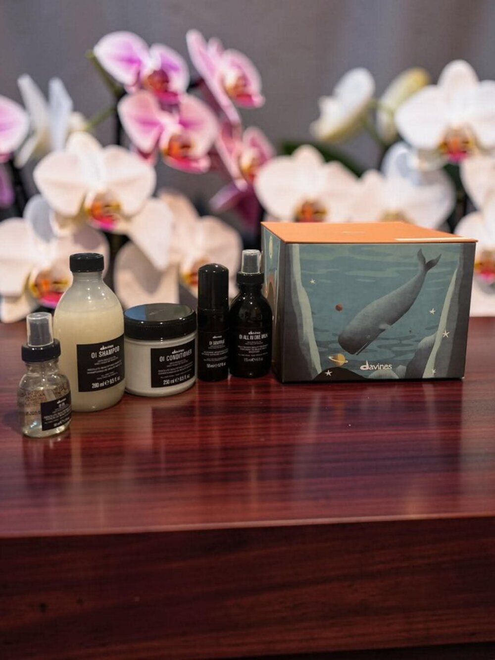 Davines Oi Holiday Gift Set Shampoo Conditioner Milk & Soufflé Oil Retail size